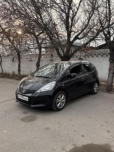 Honda Jazz: 2012 г., 1.3 л, Автомат, Бензин, Хэтчбэк