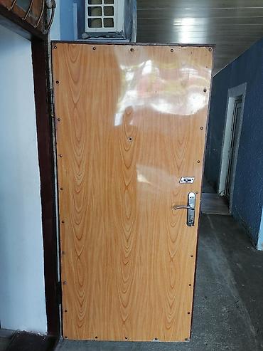 qapi: Mənzil üçün İşlənmiş Giriş qapısı 80x200 sm Petlə ilə, Zəmanətsiz, Pulsuz quraşdırma, Pulsuz çatdırılma — 2
