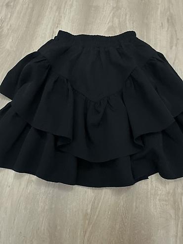 Юбка, Модель юбки: Пышная, Мини, По талии at lalafo.kg Юбка, Модель юбки: Пышная, Мини, По талии
