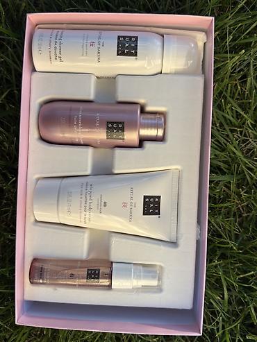 donkey milk spray: Rituals – The Ritual of Sakura hədiyyə dəsti Zərif albalı çiçəyi və — 4