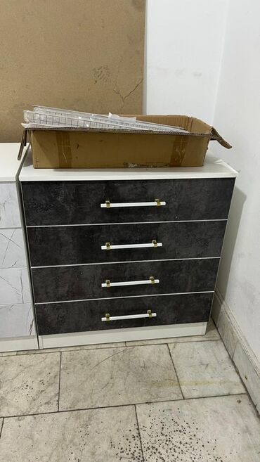 шкаф большой: Кийим үчүн комод, Жаңы, Күзгүсүз, ЛДСП, Өзү алып кетүү, Акысыз жеткирүү, Акылуу жеткирүү