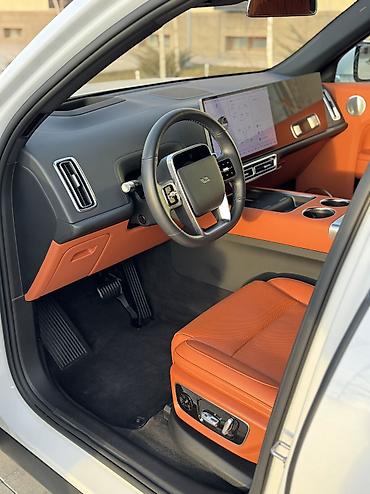 Lixiang: Lixiang L7: 2023 г., 1.5 л, Гибрид, Кроссовер — 9