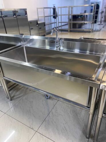 Другое оборудование для кафе, ресторанов: Стол разделочный Стол производственный Производственный стол at lalafo.kg — 3 Другое оборудование для кафе, ресторанов: Стол разделочный Стол производственный Производственный стол — 3