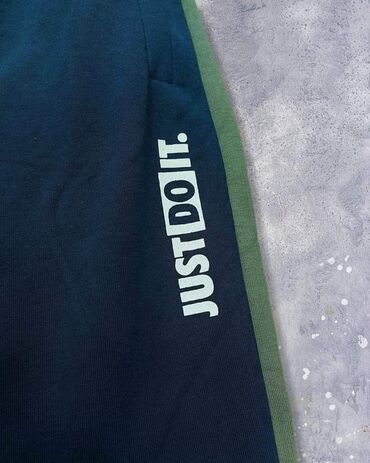 Ostala muška odeća: Šuškavac veličine od S do 3XL cena 3500 din Donji deo veličine od M do — 24