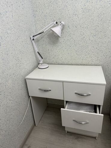 угловой письменный стол для школьника: Жазуу үстөл