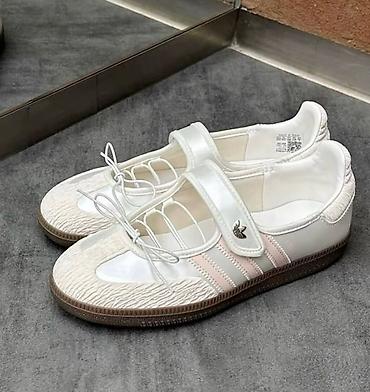 Кроссовки, 36, 37, 38, Adidas Originals, Новый, цвет - Белый, Самовывоз, Бесплатная доставка at lalafo.kg Кроссовки, 36, 37, 38, Adidas Originals, Новый, цвет - Белый, Самовывоз, Бесплатная доставка