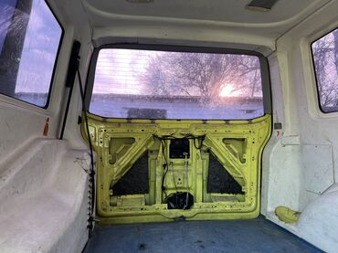 Volkswagen: Volkswagen Transporter: 2006 г., 2 л, Автомат, Дизель, Минивэн — 7