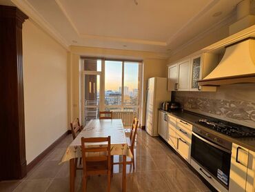 Продажа квартир: 3 комнаты, 119 м², Индивидуалка, 8 этаж — 9