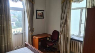 Digər kommersiya daşınmaz əmlakı: Badamdar da Hərbi qospitalın yanında 6 sotun içində olan 2 mərtəbli 5 — 8