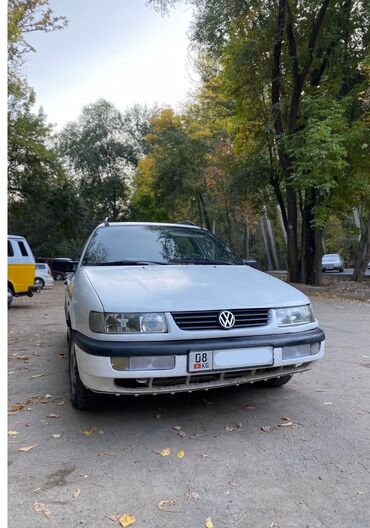 пасат в4: Volkswagen Passat: 1995 г., 1.8 л, Механика, Газ, Универсал