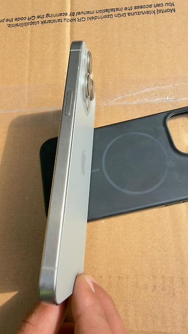 Apple iPhone: IPhone 15 Pro Max, Natural Titanium, Face ID — 7