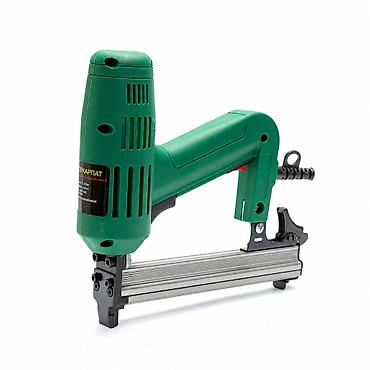 №: 5310 Məhsulun adı: Elektrik stepleri Karpat KENG1022, 1800W, 11"