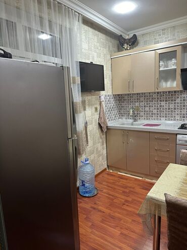 Həyət evləri və villaların satışı: Sulutəpə qəs. 5 otaqlı, 250 kv. m, Kredit yoxdur, Yeni təmirli — 30