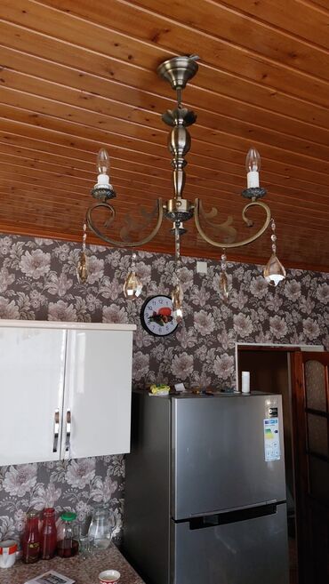 metbex ucun cilciraqlar: Çılçıraq, 3 lampa, Metal