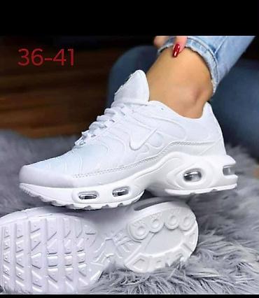 Patike: Tn Nike. 
3600 din — 12