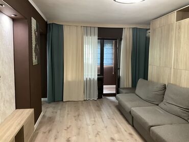 квартиры на час кок жар: 1 бөлмө, 29 кв. м, Хрущевка, 4 кабат, Дизайнердик ремонт