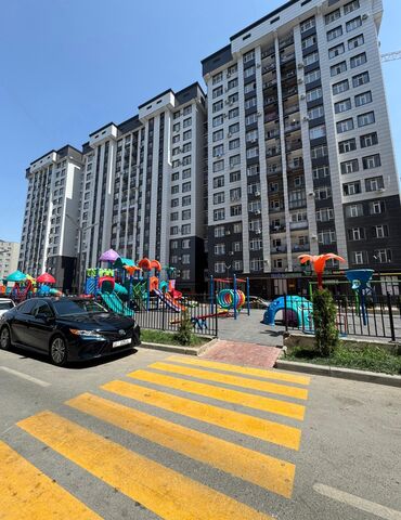 связи с переездом: 2 комнаты, 63 м², Элитка, 12 этаж, Дизайнерский ремонт