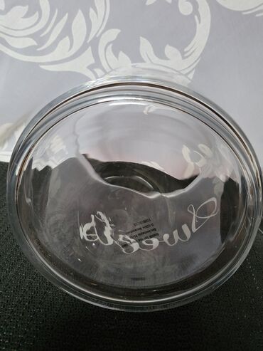 Ostalo posuđe: Bombonijera nova veca,staklena Nemacka. Nova,sve na njoj odsjaj od — 12