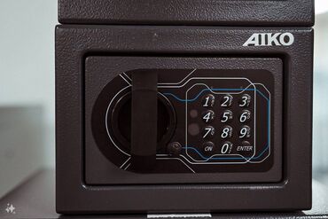 продаю оборудование для стирки ковров: Сейф Aiko T-140 EL предназначен для хранения незначительных ценностей