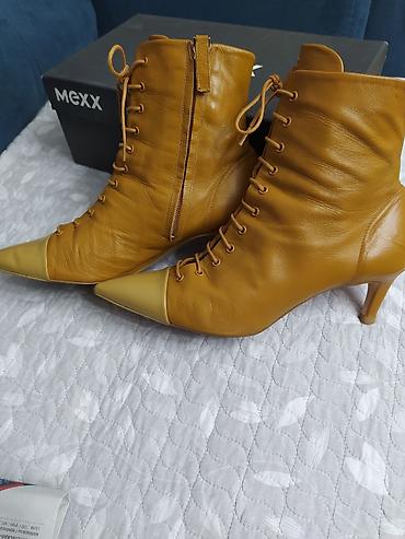зара обувь: Продаю сапожки,, ZARA,, Деми,кожа, размер 37 -38,удобный каблук — 3