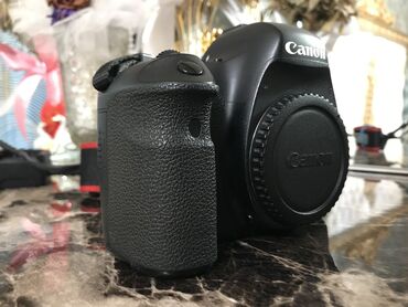 Fotokameralar: Canon 6 D satılır ideal vəziyyətdə Səliqəli işlənib kosmetikdə — 7
