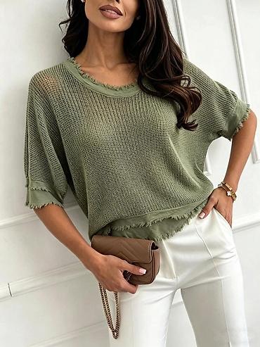 Bluze: 04. Bluza 2.600 dinara A — 1