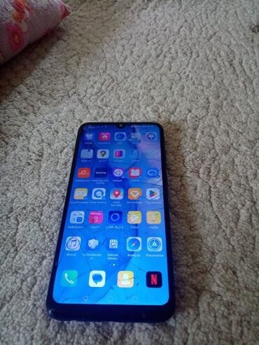 huawei mate 40 pro azerbaycan: 3 ram 32 yadaw tek uz wuwesi cati bele 2 ildi iwdeydi qimet sondu evin