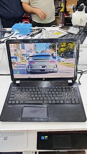 diz ustu komputerlər: HP pavilion 15 Ram - 8 GB Yaddaş - 120 GB SSD Windows 10 — 2