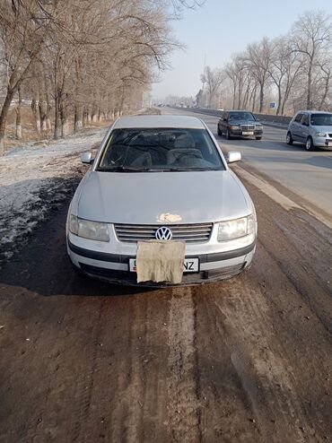 volkswagen 8: Volkswagen Passat: 1997 г., 1.8 л, Механика, Бензин, Седан