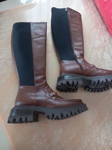 Çəkmələr: Türkiyə istehsalıdır. Marka-Chapel. Ölçü 38. Yenidir, heç istifadə — 1