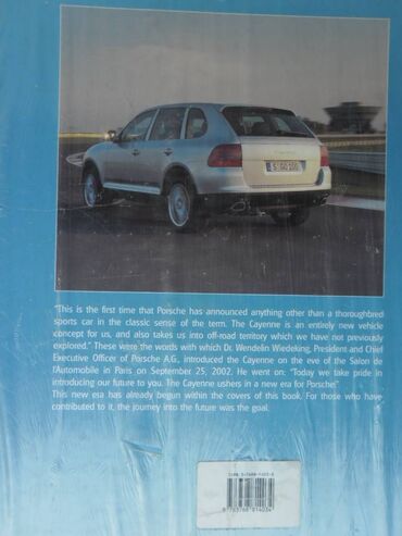 Knjige i stripovi: Knjiga:Porsche Cayenne, 2002. god. ISBN 3-3-3,192 str. veliki format — 2