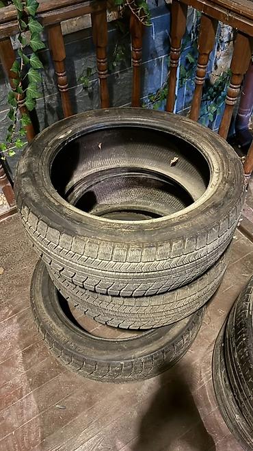 3 шт зимних шин Bridgestone Blizzak VRX2. - Размер: 245/45 R19 -