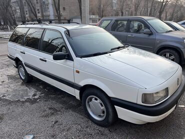 Volkswagen: Volkswagen Passat: 1991 г., 1.8 л, Механика, Бензин, Универсал