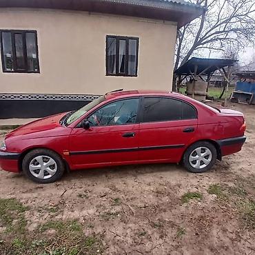 ford transit 2003: Toyota Avensis: 2002 г., 1.6 л, Механика, Бензин, Седан — 6