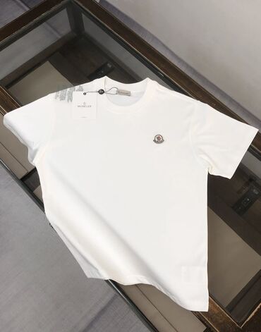 рубашка белая: Мужская футболка, M (EU 38), Moncler, Новый, цвет - Белый, Самовывоз, Платная доставка