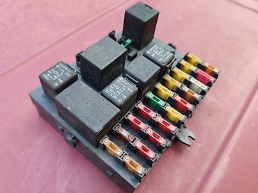 Auto delovi: Tabla osiguraca Lada 110-111-112 br.2. Polovno, ocuvano. Skinuto sa — 4