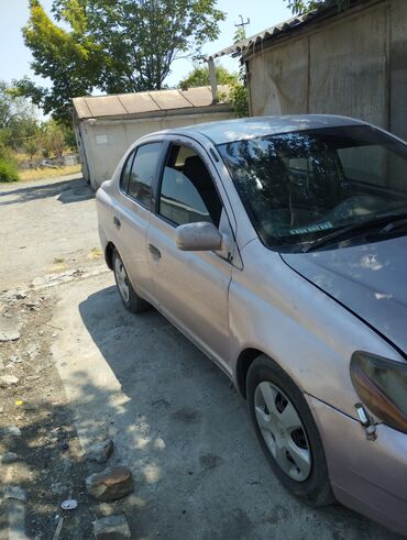афто мобиль спортивный: Toyota Platz: 2001 г., 1.3 л, Автоматтык, Бензин, Седан