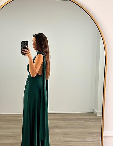 Haljine: 💫Elegantna duga haljina sa šalom oko vrata
✅2900 din — 17