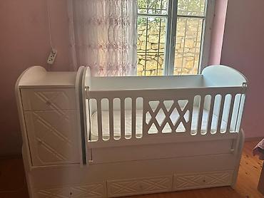ikinci el barbi evi: Oğlan və qız üçün, İşlənmiş, Dördbucaq, Beşik, Dəstsiz, Matras ilə — 1