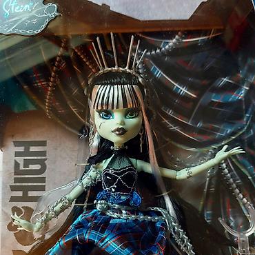 monster high куклы: Продаю коллекционную куклу монстерхай Фрэнки g1. 7000 сом — 3