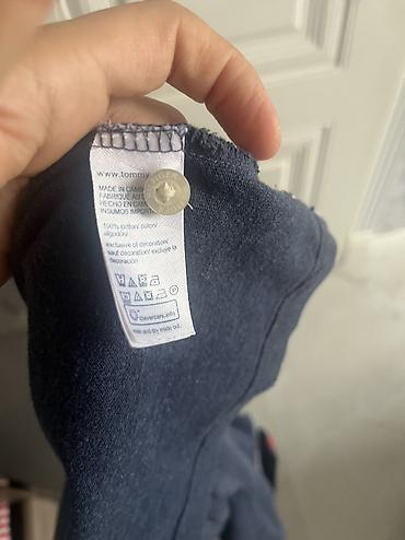 pull and bear: Original tommy hilfiger L olcu ama M de gedir 2defe geyinilib yeni — 4