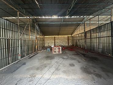 сталовый в аренду: 190 м², High ceilings, Другой тип здания — 3