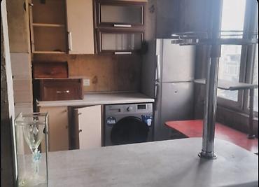Köhnə tikili: - Plan: ayrıca qonaq otağı və yataq otağı, mətbəx zonası, sanitar — 8