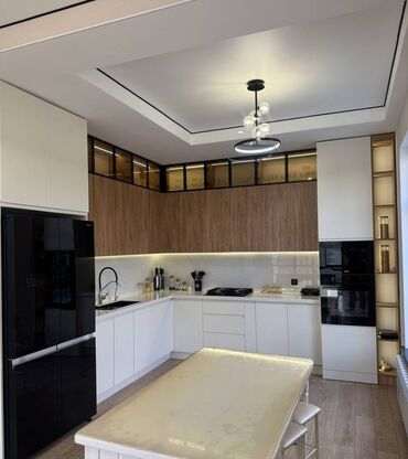 Продажа домов: Дом, 290 м², 6 комнат, Агентство недвижимости