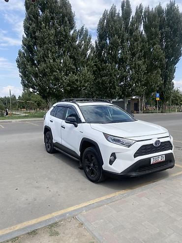 меняю на скот: Toyota RAV4: 2021 г., 2.5 л, Вариатор, Гибрид, Кроссовер — 4