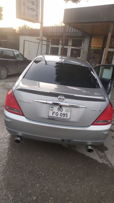 Nissan: Nissan Teana: 2.3 l | 2005 il Sedan — 5