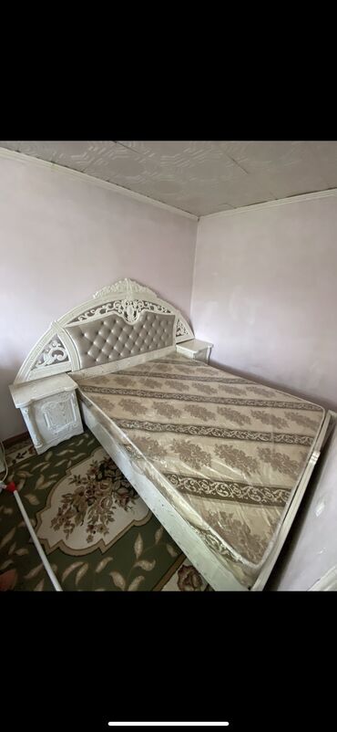 ами мебель кухонный угловой диван николетти: Диван-кровать, цвет - Белый, Б/у
