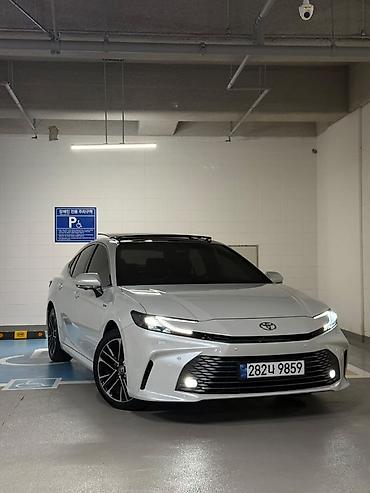 тайота граун: Toyota Camry: 2025 г., Гибрид, Седан — 1