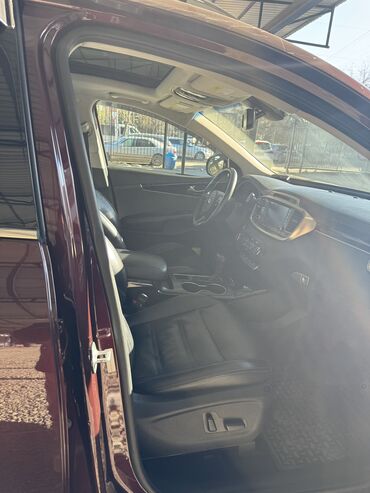Kia: Kia Sorento: 2017 г., 3.3 л, Автомат, Бензин, Кроссовер — 13