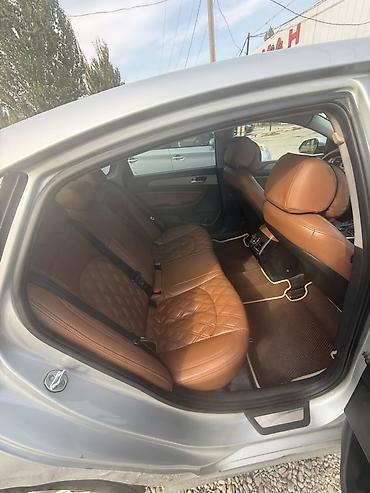 соната жёлтый: Hyundai Sonata — интерьер с премиальной отделкой - Просторный салон с — 5